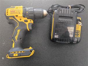 DEWALT DCD793